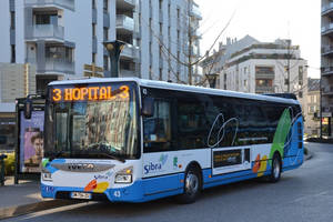  Iveco Bus Urbanway 12 n°43 - Gare Pôle d'échanges