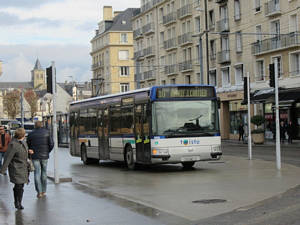  Irisbus Agora S n°460 - Saint-Pierre
