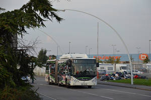  Irisbus Citelis 18 n°8608 - Faches Centre Commercial
