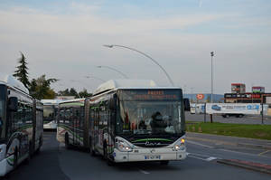  Irisbus Citelis 18 n°8615 - Faches Centre Commercial