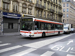  Irisbus Agora Line n°3904 - Hôtel de Ville Louis Pradel