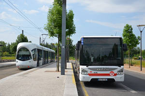 Iveco Bus Urbanway 18 n°1016 - Hôpital Feyzin Vénissieux