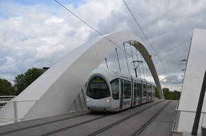  Alstom Citadis 302 n°807 - Pont Raymond Barre