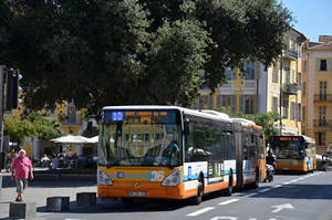 Irisbus Citelis 18 n°242 - Garibaldi