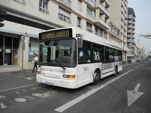  Heuliez GX 117 n°206 - Gare d'Orléans