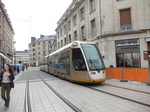  Alstom Citadis 301 n°54 - De Gaulle