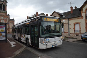  Irisbus Citelis 12 n°814 - Saint-Jean-de-la-Ruelle Mairie