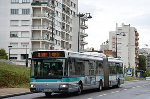  Irisbus Agora L n°320 - Pont de Châteaudun