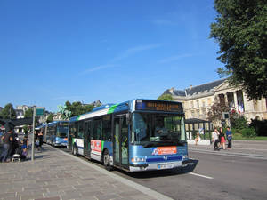  Irisbus Agora S n°5030 - Hôtel de Ville