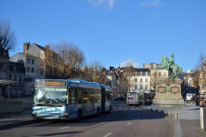 Irisbus Agora L n°5117 - Hôtel de Ville