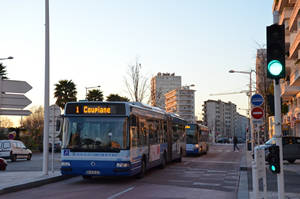  Irisbus Agora L n°282 + Heuliez GX 327 n°734 - Foch