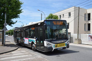  Iveco Bus Urbanway 12 n°301 - Cuvier