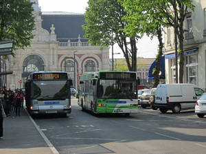  Irisbus Agora L + Heuliez GX 217 - Gare