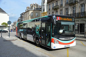  Iveco Bus Urbanway 12 n°199 - Le Brix