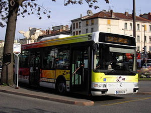  Irisbus Agora S n°68 - Gare de Vienne